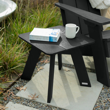Italica Modern Side Table Table Highwood USA