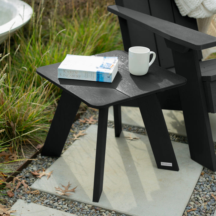 Italica Modern Side Table Table Highwood USA