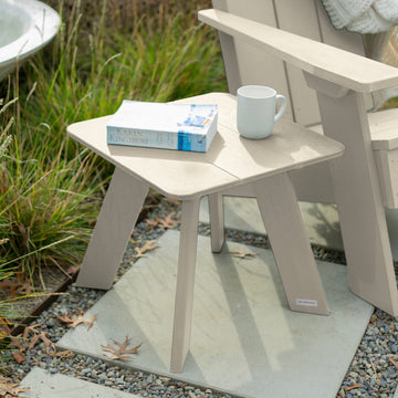 Italica Modern Side Table Table Highwood USA