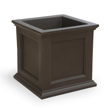 Beckett Patio Planter 20in x 20in Highwood USA Chestnut