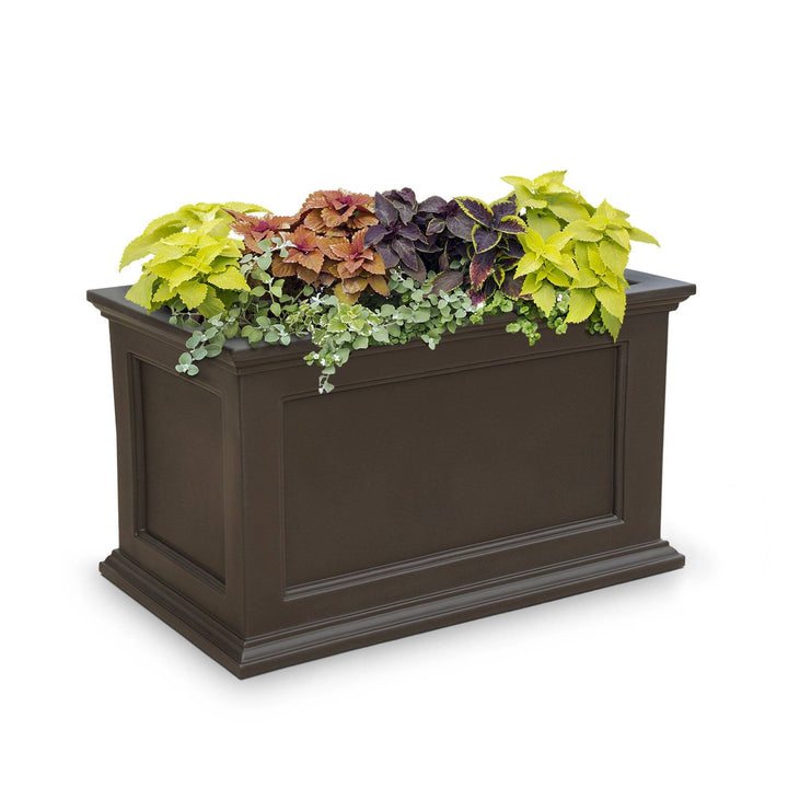Beckett Patio Planter 20in x 36in Highwood USA