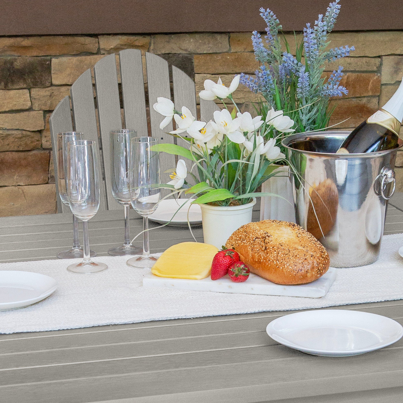 Hamilton 5pc Square Dining Set 42in x 42in - Counter Height Dining Highwood USA 