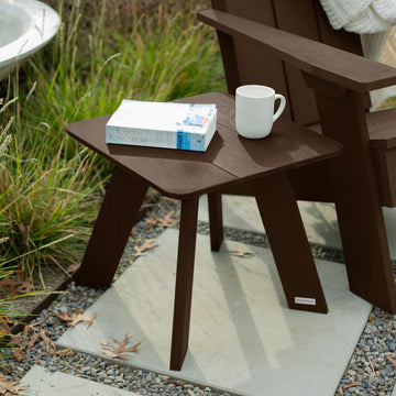 Italica Modern Side Table Table Highwood USA 