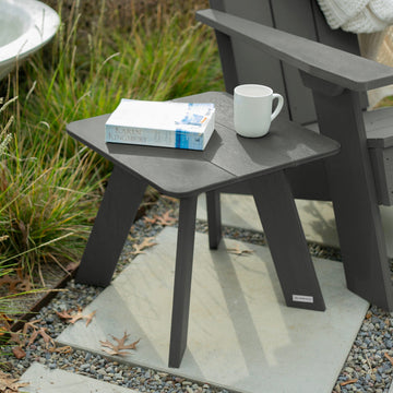 Italica Modern Side Table Table Highwood USA 