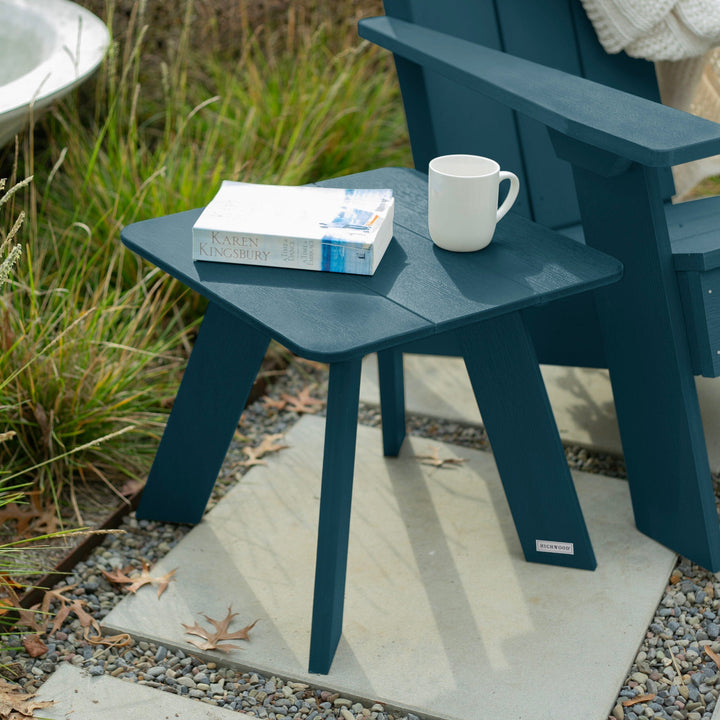 Italica Modern Side Table Table Highwood USA 