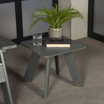 Refurbished Italica Modern Side Table Table Highwood USA 