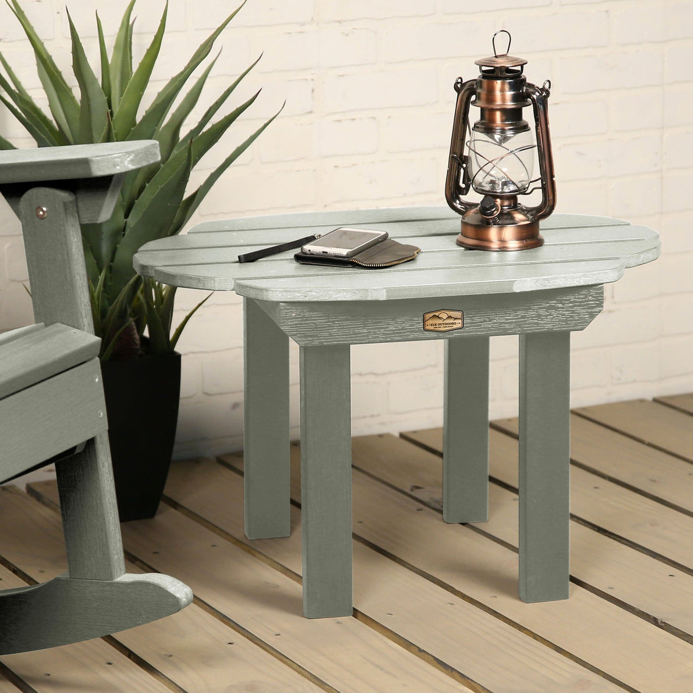 The Essential Side Table Table ELK OUTDOORS® 